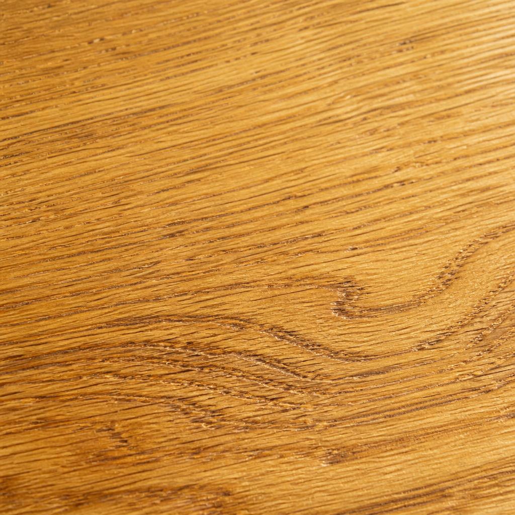 Europees eiken houtnerf close-up, warme goudbruine tint